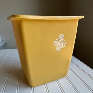Vintage Rubbermaid Gold Daisies Yellow Trash Can 2952 Retro Bathroom 60's 70's